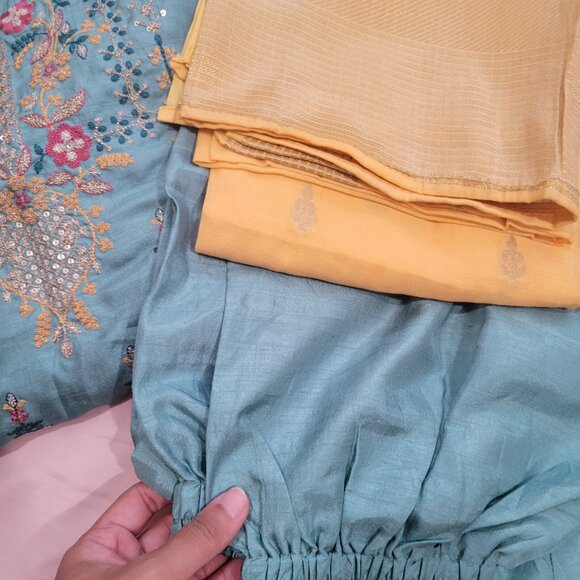 Indian Silk Salwar Kameez 3 pcs Set | Traditional Wear | Pakistani - Picture 9 of 9